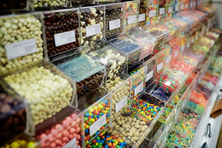 Játékbolti kisegítő